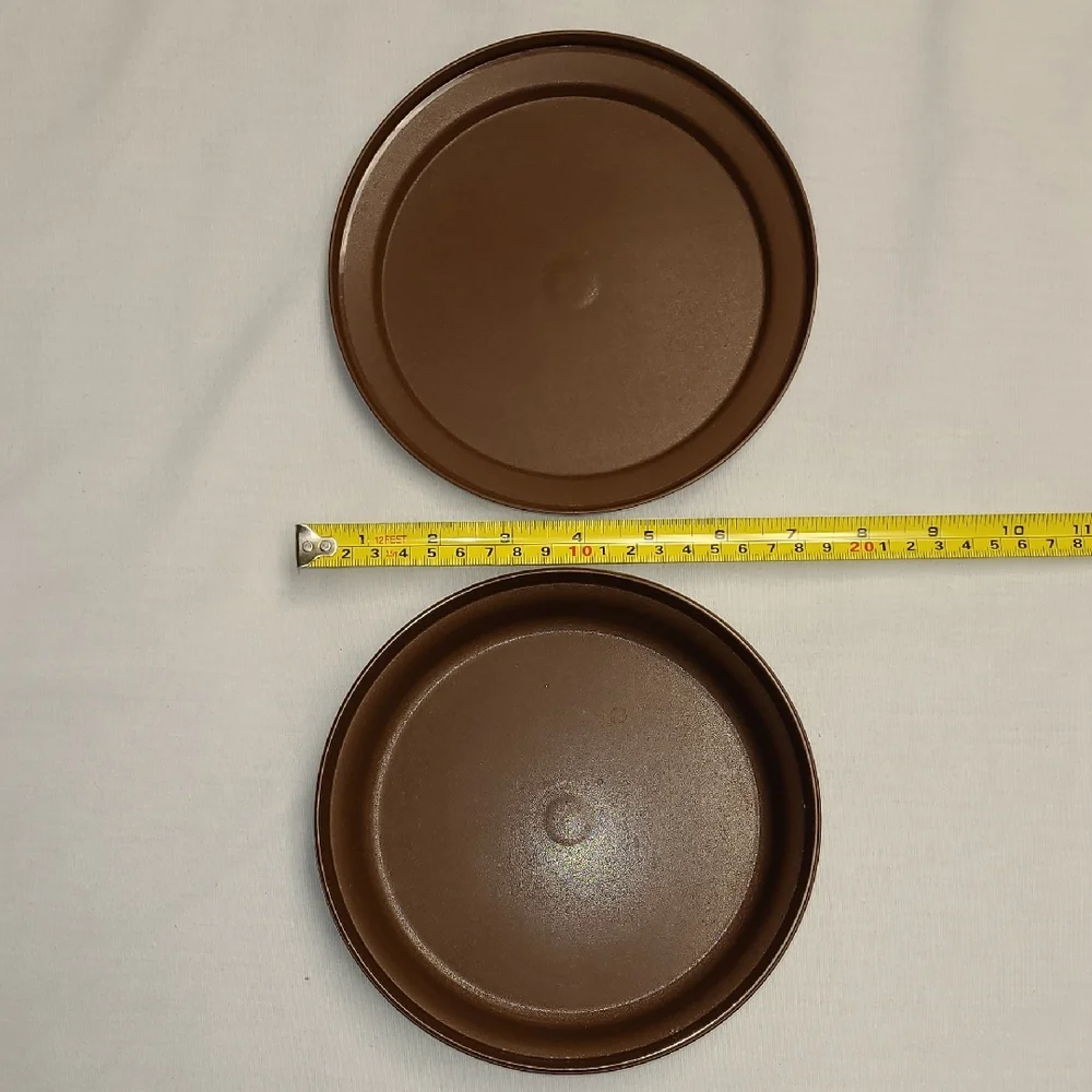 Vintage Tupperware Brown Round Seal And Serve Bowl  1207-21 Lid & 1208-12 Bowl